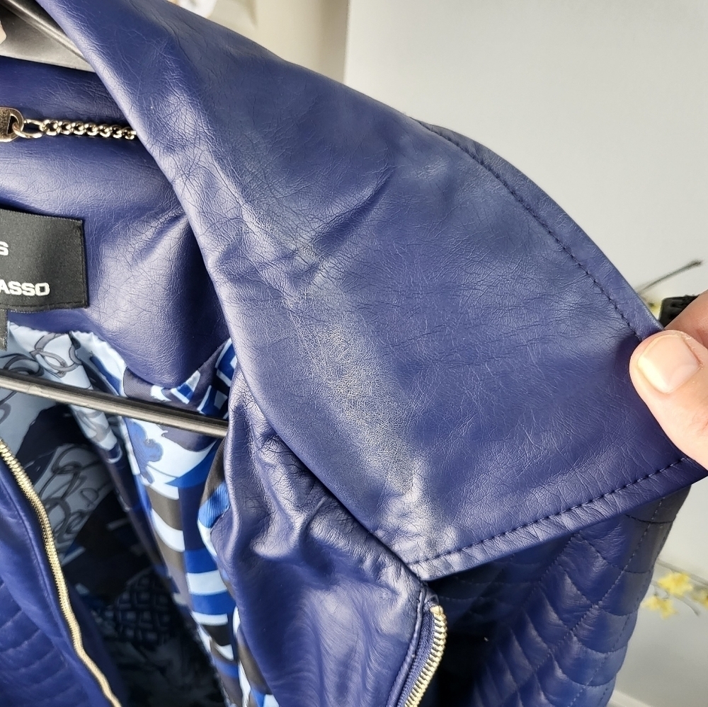 Dennis Basso faux blue leather jacket.  Like new condition size S - Picture 7 of 7